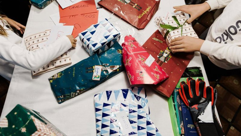 ep ninos abren sus regalos de navidad a 25 de diciembre de 2025 en valencia comunidad valenciana