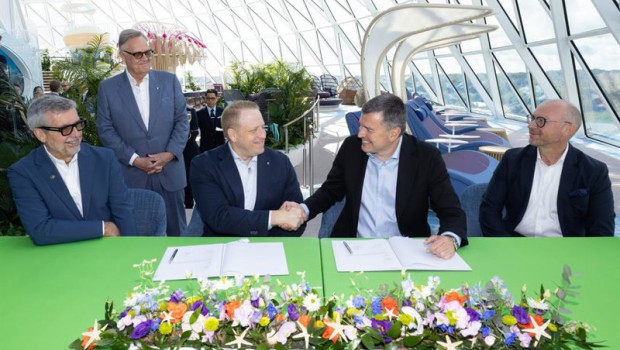 ep royal caribbean recibe el legend of the seas en turku finlandia de cara a su debut europeo en ep royal caribbean recibe el legend of the seas en turku finlandia de cara a su debut europeo en