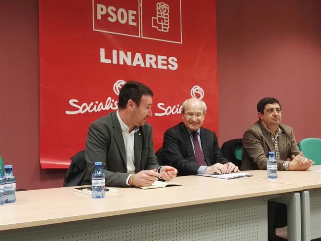 El senador del PSOE y expresidente de la Generalitat, José Montilla, en Linares | PSOE ep senadorpsoeexpresidentela generalitat jose montilla en linares