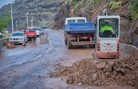 ep tareas de limpieza en el barrio de el pris una de las zonas mas afectadas por el paso de la