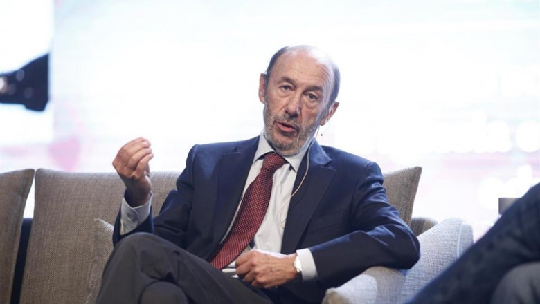 Valerio dice que Rubalcaba sigue "en observación" y espera una "buena" evolución: "Le debemos mucho en este país" | Eduardo Parra - Europa Press - Archivo ep valerio dicerubalcaba sigue en observacion y espera una buena evolucion le debemosenpais
