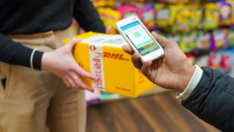 1648636611 2 parcelly iphone app press release feb22 20220330151433 