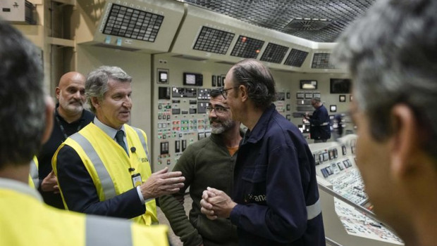 ep alberto nunez feijoo este martes en la central nuclear de tarragona