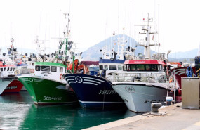 ep archivo   barcos amarrados