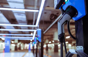 ep archivo bbva formaliza la financiacion de un parking para vehiculos electricos que usara amazon ep archivo bbva formaliza la financiacion de un parking para vehiculos electricos que usara amazon