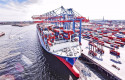 ep archivo   carguero de la naviera estatal china cosco en el puerto de hamburgo alemania
