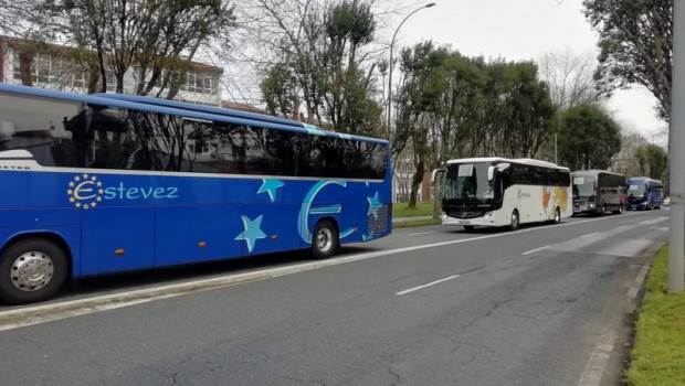 ep archivo   varios autobuses en galicia