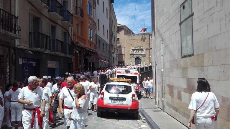 Dispositivo de Cruz Roja por San Fermín en la Cuesta de Santo Domingo | CRUZ ROJA - Archivo ep dispositivocruz rojasan ferminla cuestasanto domingo