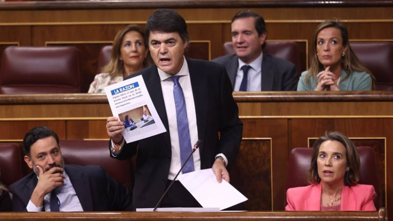 ep el diputado del pp carlos rojas interviene durante una sesion de control al gobierno ep el diputado del pp carlos rojas interviene durante una sesion de control al gobierno