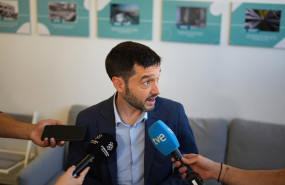 ep el ministro de derechos sociales consumo y agenda 2030 pablo bustinduy atiende a los medios de