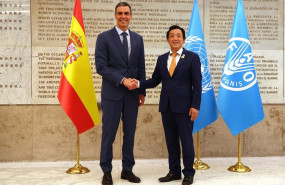 ep el presidente del gobierno pedro sanchez y el director general de la fao dongyu qu durante un