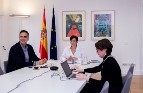 ep i d el secretario general de agenda urbana vivienda y arquitectura inaqui carnicero y la ministra