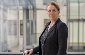 ep la directora de ivnersiones de capital group julie dickson