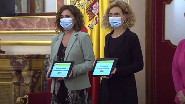 ep la ministra de hacienda maria jesus montero y la presidenta del congreso meritxell batet