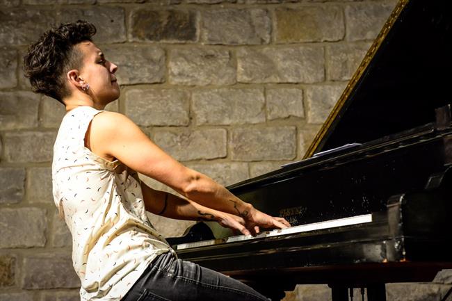 ep la pianista clara peya