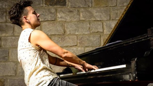 ep la pianista clara peya