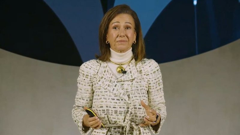 Santander valora vender su participación del 13% restante en su filial de Polonia