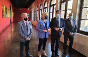 ep la presidente de la fundacion ceoe y exministra fatima banez ha participado en una mesa redonda