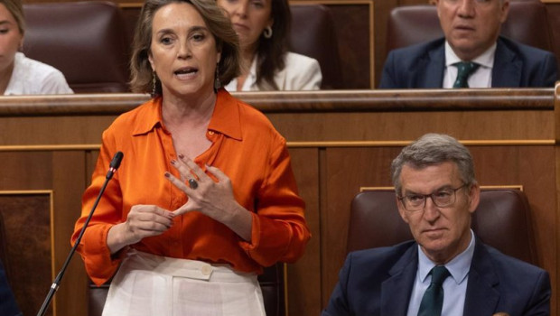 ep la secretaria general del pp cuca gamarra interviene durante una sesion de control al gobierno en