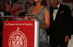 ep liliana godia recogiendopremiola hispanic society of america