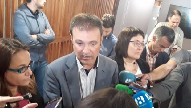 ep natxo bellido atiendelos mediossus companeras espuchtirado