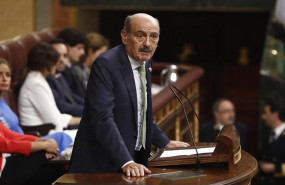 ep portavozpartido regionalista cantabro prc encongresolos diputados jose maria mazon durantediscurso previola segunda votacionla investiduracandidato socialistala presidenciagobierno