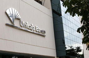 ep sede de unicaja banco economia grupo entidad bancaria financiera malaga