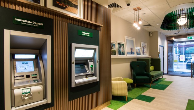 lloyds banking branch