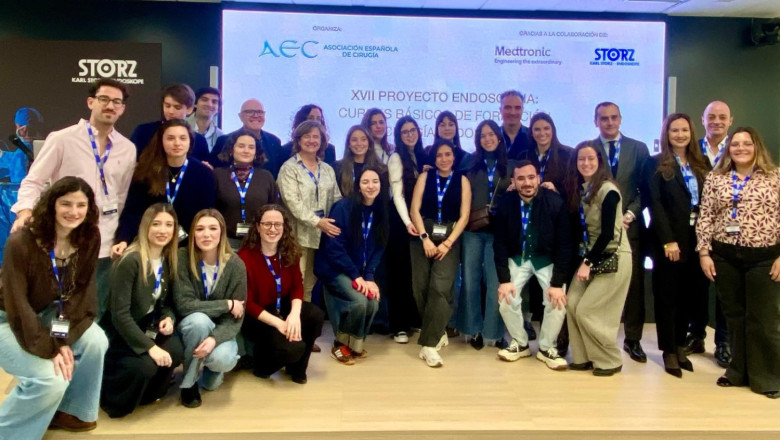 mdicos residentes en ciruga laparoscpica aec 20260324141733 