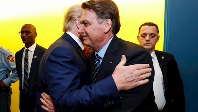Abrazo entre Donald Trump y Jair Bolsonaro | Alan Santos/Brazilian Presidency / DPA - Archivo ep abrazo entre donald trump y jair bolsonaro