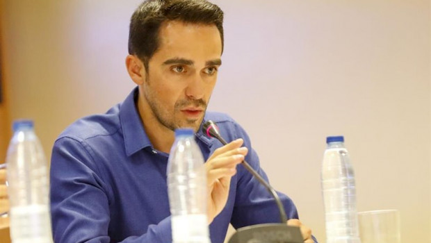 ep alberto contador en la presentacion de la vuelta junior cofidis