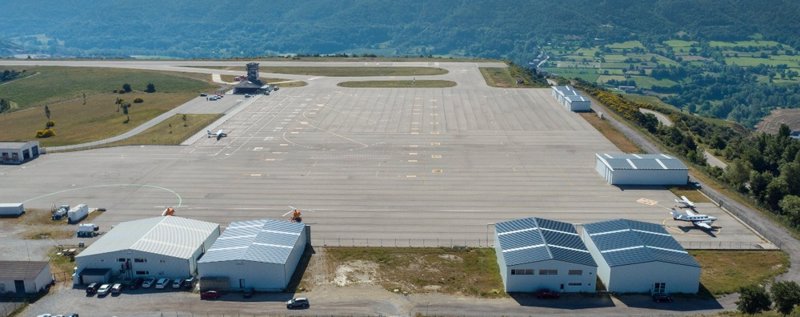 ep archivo aeropuerto de andorra la seu durgell lleida ep archivo aeropuerto de andorra la seu durgell lleida