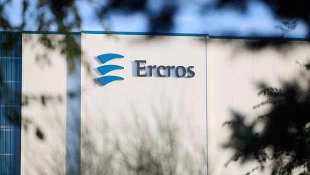 ep archivo fachada de la sede de ercros ep archivo fachada de la sede de ercros