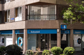 ep archivo   la entidad bancaria de sabadell que ha sido atracada en la calle nunez de balboa a 21
