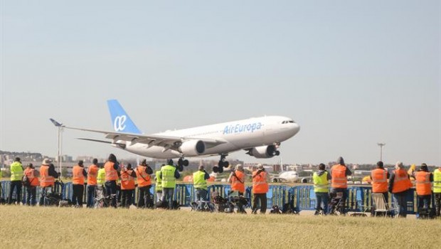 ep barajas reune150 aficionadosla fotografia aeronautica