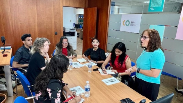 ep coceta recibe a un grupo internacional de jovenes para darles a conocer el modelo de