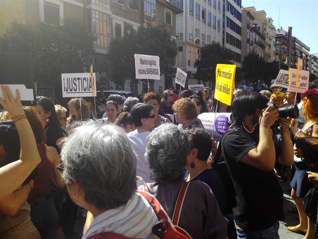 Concentración en Madrid en apoyo a Juana Rivas de asociaciones feministas | EUROPA PRESS ep concentracionmadridapoyojuana rivasasociaciones feministas