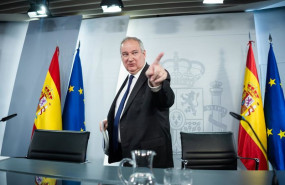 ep el ministro de industria y turismo jordi hereu a su salida de una rueda de prensa posterior al