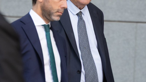 ep el presidente de plus ultra julio martinez sola a su llegada a la audiencia nacional a 7 de