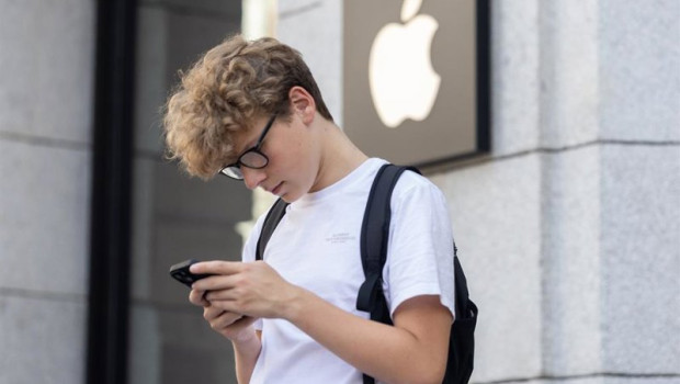 ep fachada de una tienda de apple a 28 de julio de 2026 en madrid espana apple ha alcanzado el valor ep fachada de una tienda de apple a 28 de julio de 2026 en madrid espana apple ha alcanzado el valor
