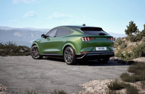 ep ford renueva el mustang mach e 2025 con tres nuevos colores y llantas de aleacion desde 49205