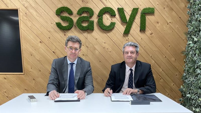 Sacyr y Captoplastic acuerdan impulsar el control y captura de microplásticos en el agua