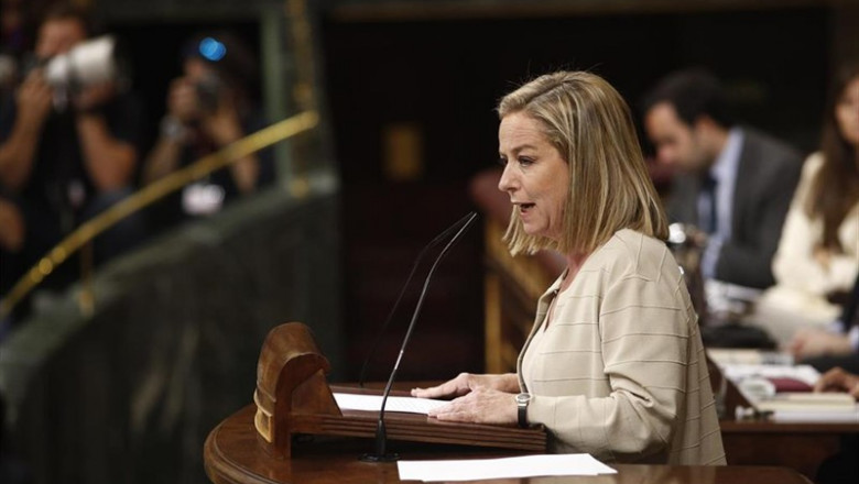 La portavoz de Coalición Canaria en el Congreso, Ana Oramas, interviene en la segunda sesión del debate de investidura del candidato socialista a la Presidencia del Gobierno. | Eduardo Parra - Europa Press ep la portavozcoalicion canariacongreso ana oramas intervienela segunda sesiondebateinvestiduracandidato socialistala presidenciagobierno