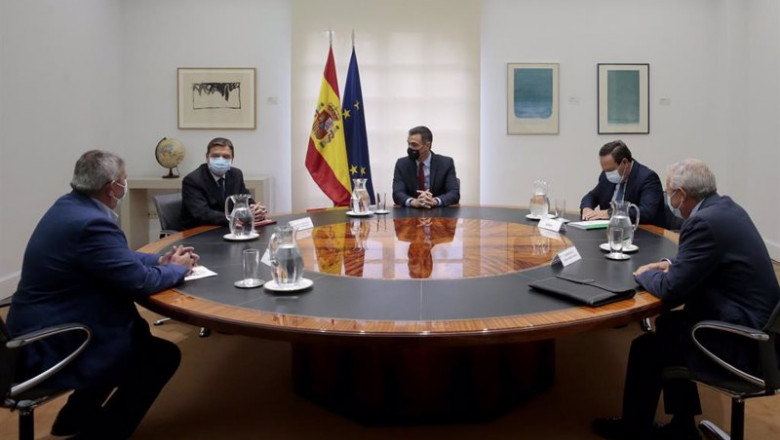 ep pedro sanchez analiza con el sector agrario las oportunidades de la nueva pac para el campo ep pedro sanchez analiza con el sector agrario las oportunidades de la nueva pac para el campo