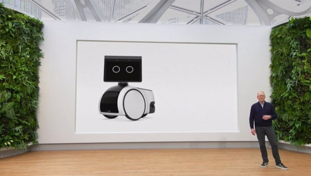 ep robot domestico amazon astro