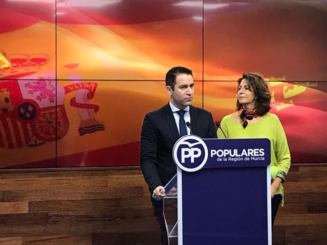 Teodoro García e Isabel Borrego, en rueda de prensa | PP ep teodoro garcia e isabel borrego en ruedaprensa