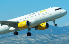 ep un avion de vueling 20251229120410