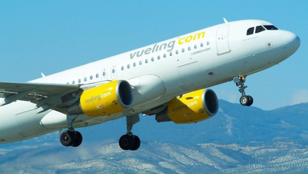 ep un avion de vueling 20251229120410