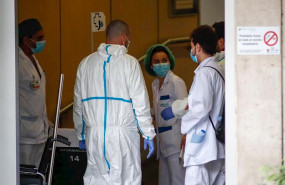 ep varios sanitarios del servicio de urgencias antes del homenaje a los sanitarios del hospital
