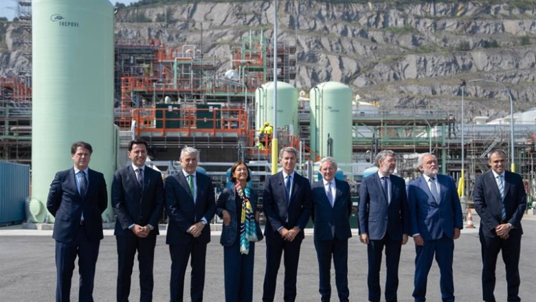 Visita del presidente del PP, Alberto Núñez Feijóo, a Petronor. | PP ep visita del presidente del pp alberto nunez feijoo a petronor